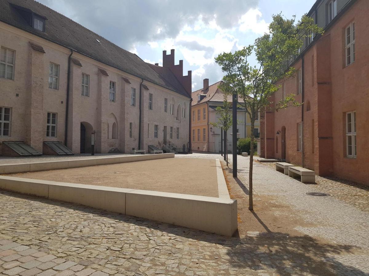 Carlo Familienfreundliches 3-Raum Apartment Auf Der Dom-Insel Brandenburg  Kültér fotó